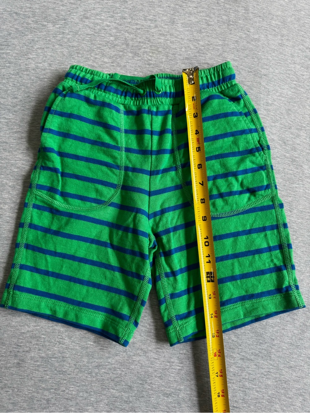 Boden Boy’s Summer Green Striped Baggies Shorts Pull On Pockets Sz 6-7 Beachy
